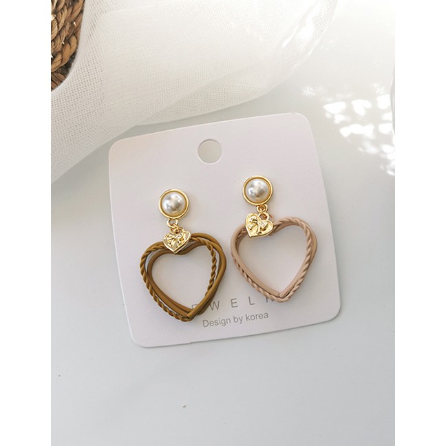 LRC Anting Tusuk Fashion Khaki Multi-layered Love Contrast Earrings