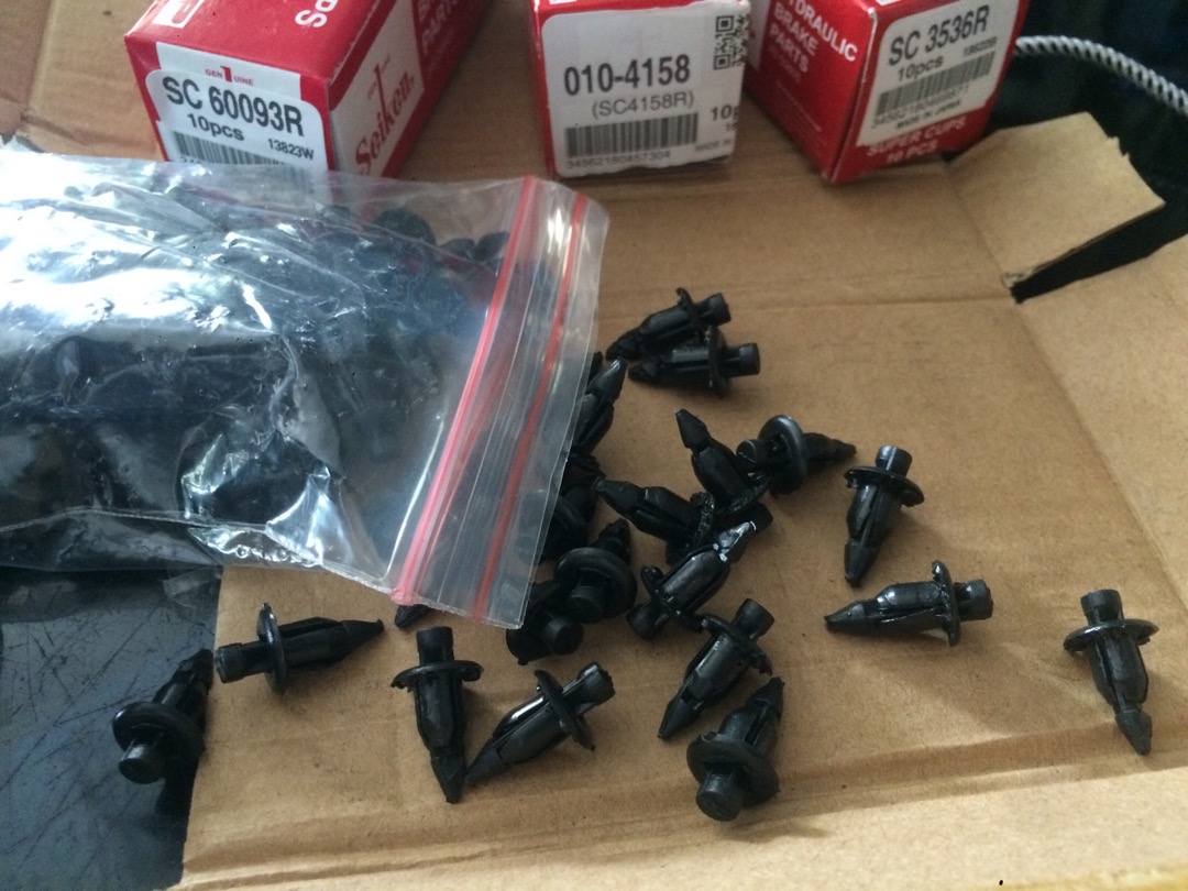 Kancing Paku Kecil Harga 100pc