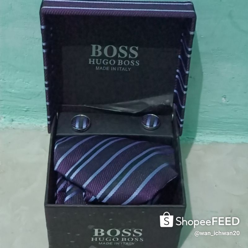 Dasi pria merk HUGO BOSS,MADE IN ITALY ORIGINAL