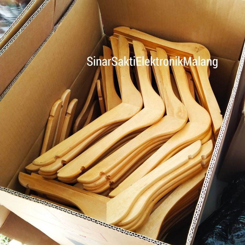 Hanger Kayu / Gantungan Baju / Wood ukuran Dewasa Natural