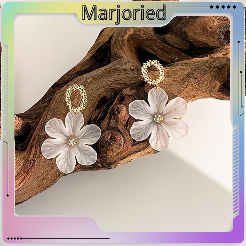 S925 Silver Needle Flower Shape Gaya Segar Anting Pejantan Cocok untuk Wanita-MJD