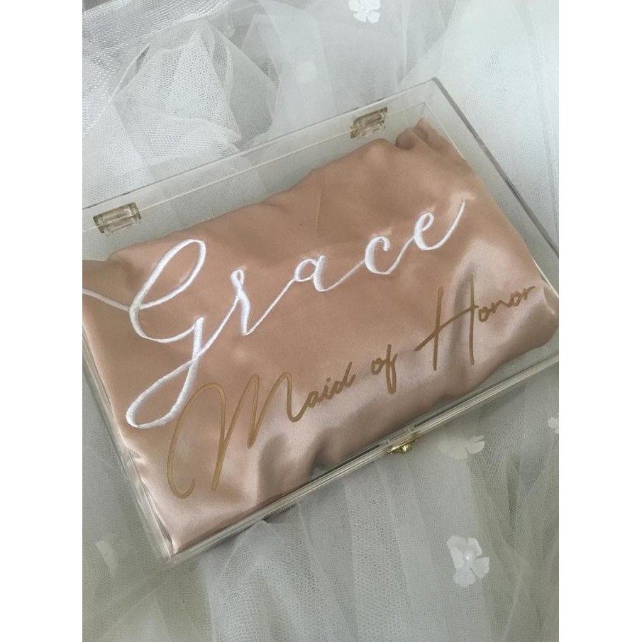 

Acrylic Bridesmaid Gift Box Sanny Bengiweti
