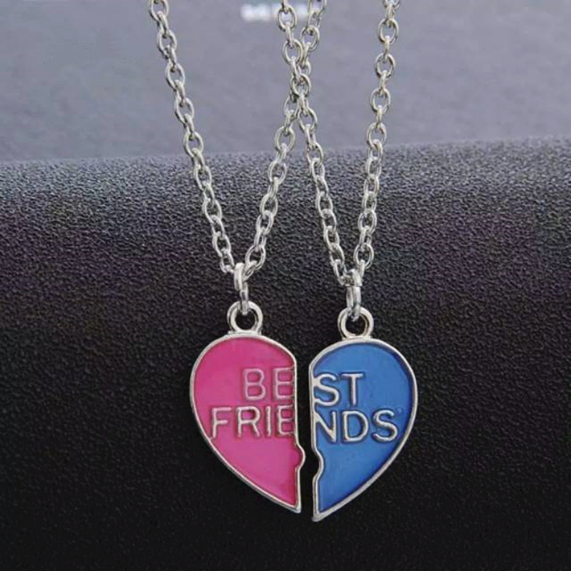 2Pcs / Set Fashion Best Friends Kalung Ranti Choker Girlfriend Necklace Wanita Liontin Warna Hati Hadiah Perhiasan Persahabatan