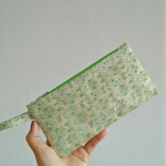 

Pouch serbaguna / pencilcase