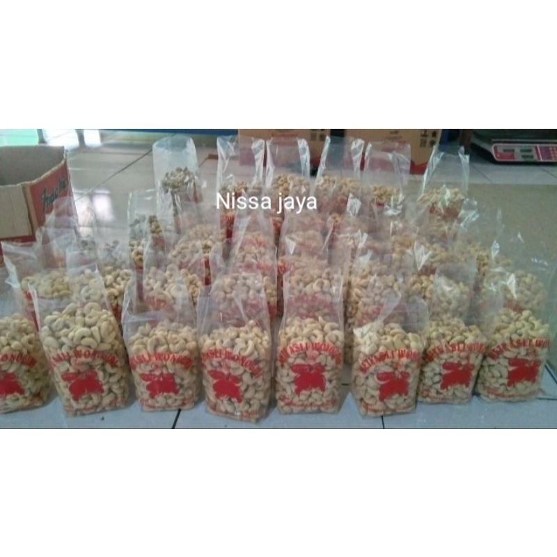 

KACANG METE MENTAH UTUH MURAH 1KG WONOGIRI KUALITAS SUPER OKE