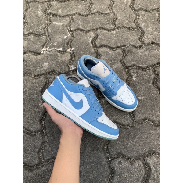 NIKE AJ1 LOW UNIVERSITY BLUE
