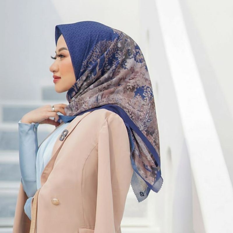 buttonscarves new york reborn collector - Royal Blue