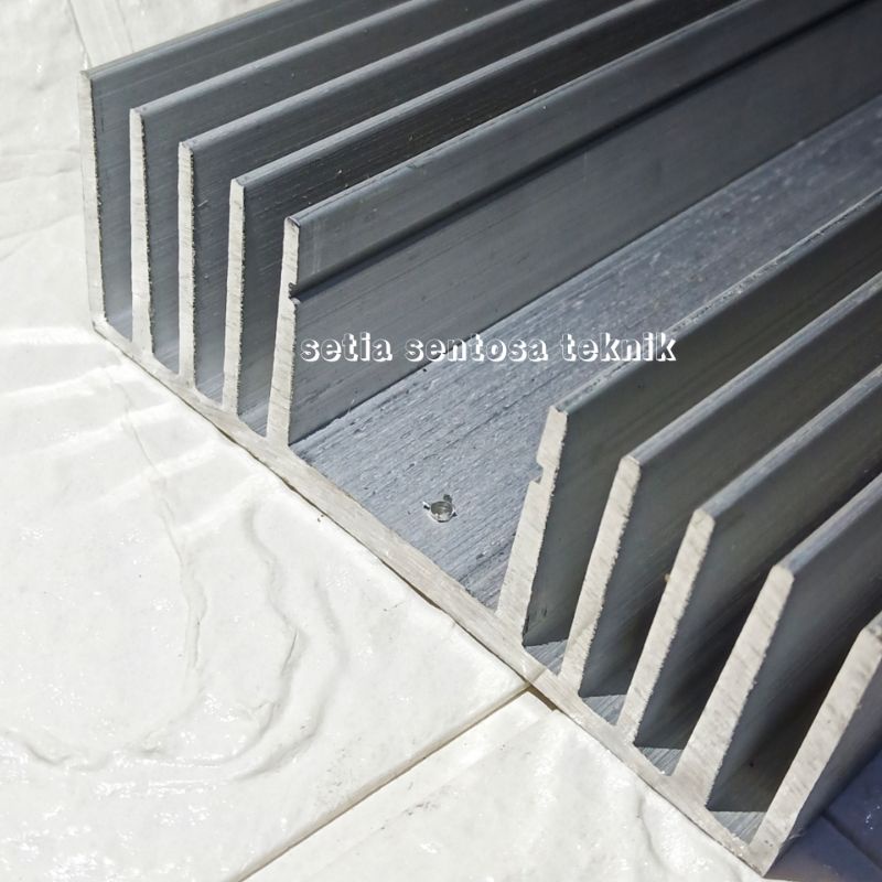 Heatsink pendingin SANKEN 5 Sirip 30Cm 6mm TEBAL sudah di bor