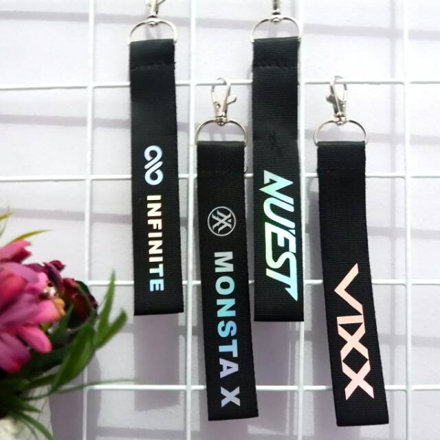

Strap Lanyard Hologram INFINITE / MONSTA X / NU'EST / VIXX
