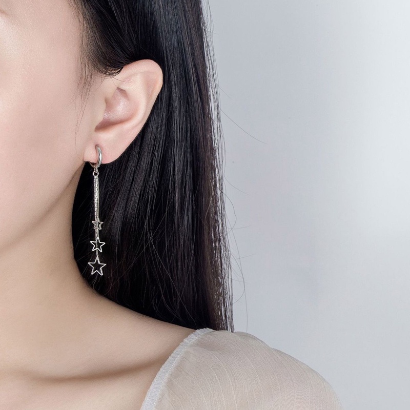 Anting Rumbai Panjang Bentuk Bintang Model Hollow Tiga Tingkat Warna Silver Untuk Wanita