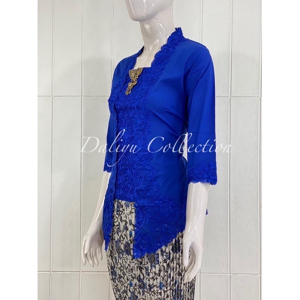 KSS02 - Daliyu KEBAYA KUTUBARU LENGAN 7/8 BORDIR SENADA Katun Stretch / Kebaya Wisuda / S M L XL-Biru Elektrik