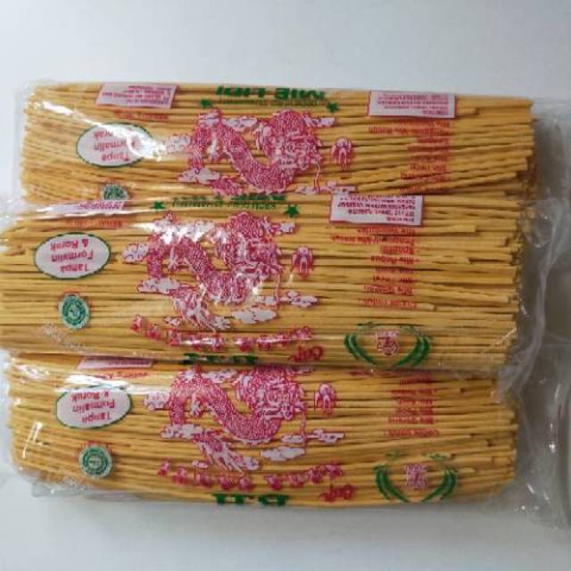 

Mie Lidi 500gr / Mie Gomak / Spageti batak / Mie Kering (min 2 pcs /1kg)