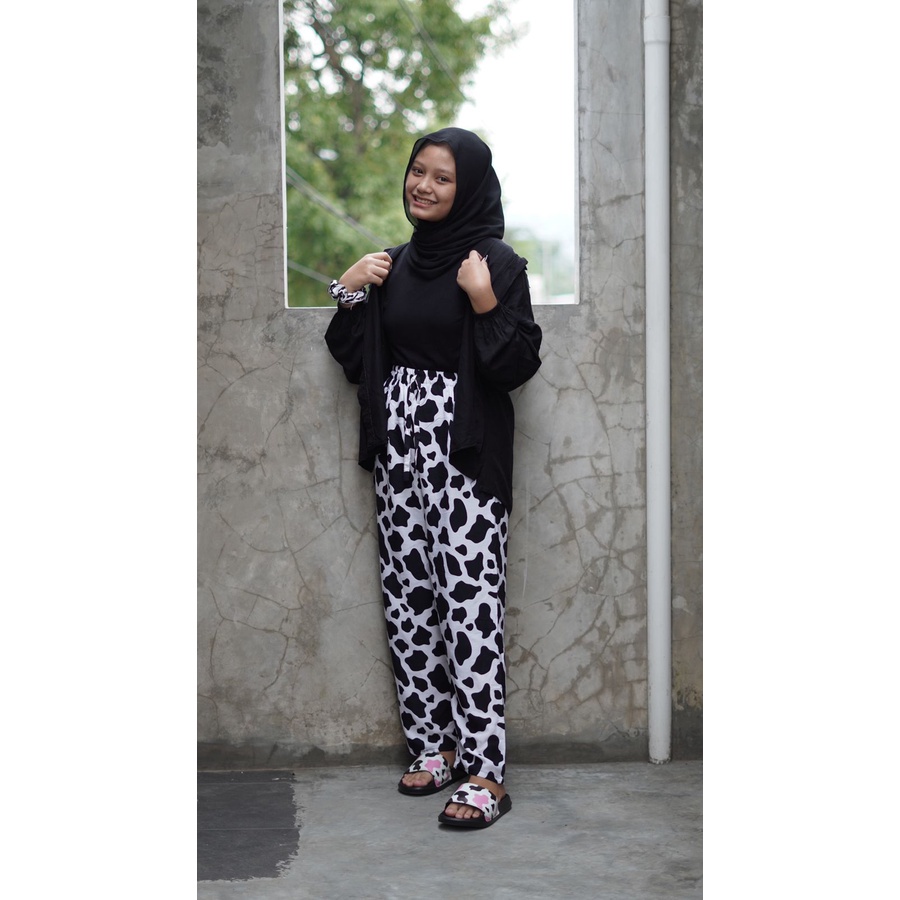 Celana Panjang Kulot Motif Cow Sapi Rayon Fit 65kg XL