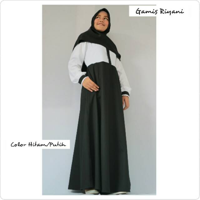 35+ Ide Gamis Hitam Putih Modern