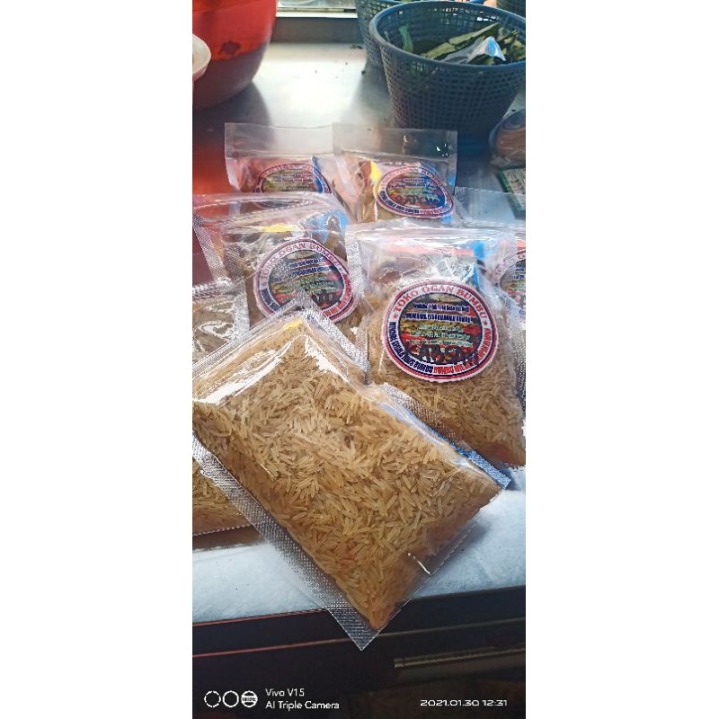 

Beras basmati 1kg plus bumbu komplit briyani,kabsah,kebuli,bukhori,mandhi