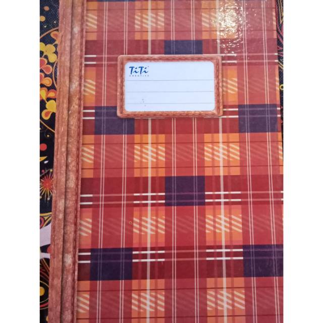 

Hard Cover Kwarto Titi /Paper Book Surat Bergaris