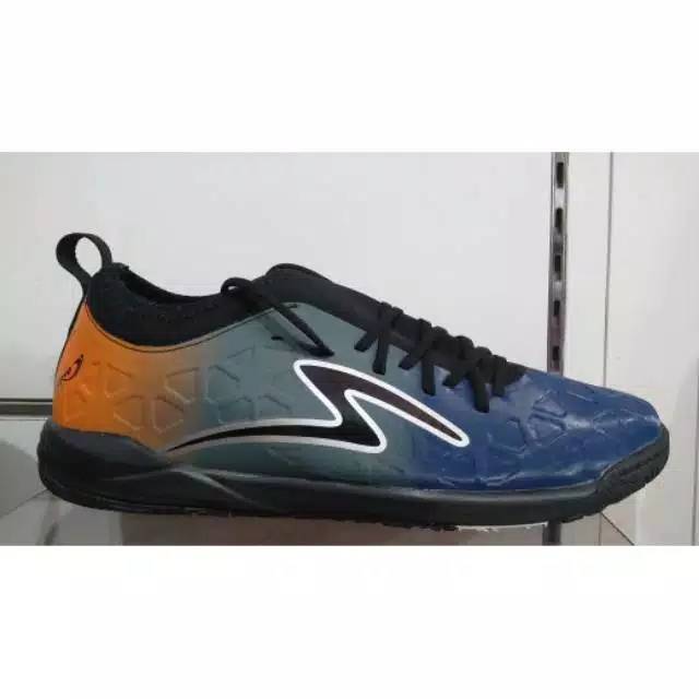 ( 46% OFF ) Sepatu Futsal Specs Swervo Inertia In Biru Orange original