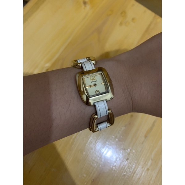 <PRELOVED> Fossil Gold-White Woman Watch