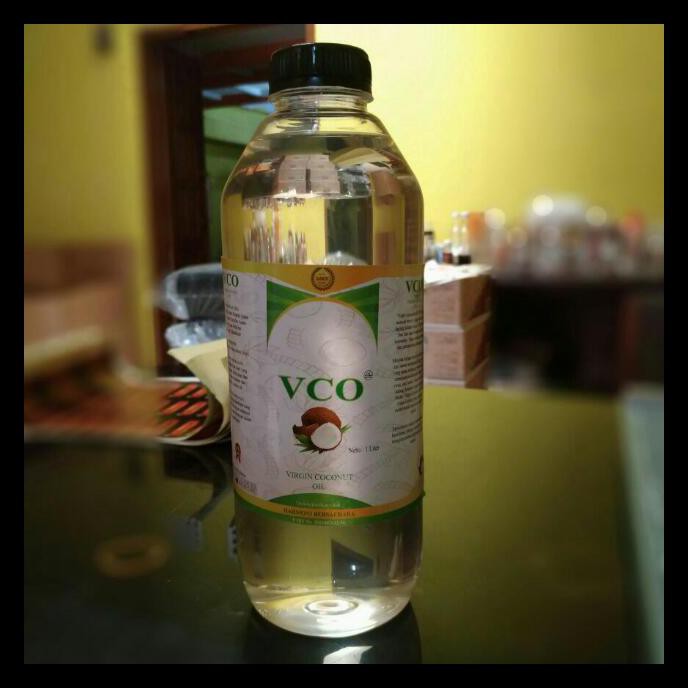 

Ind VCO Virgin Coconut Oil Harmoni Original 1 L ( liter ) BERKUALITAS Kode 604