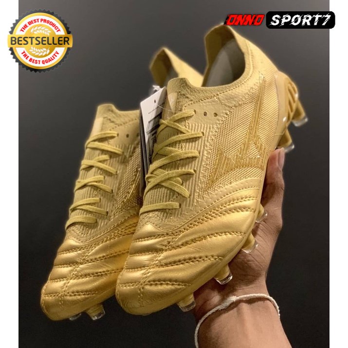 Sepatu Bola Mizuno Beta 3 Gold Metalic