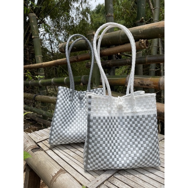 MAJID - Tas Anyaman Jali Premium Silver Putih Elegan Bermotif Ready Stok