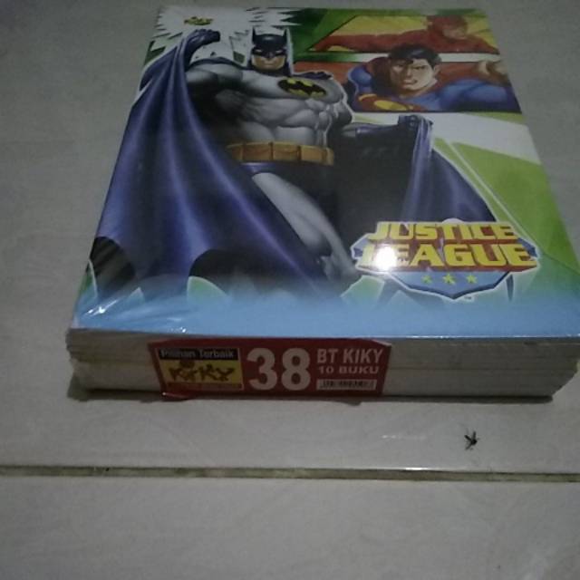 

Buku tulis kiky 38