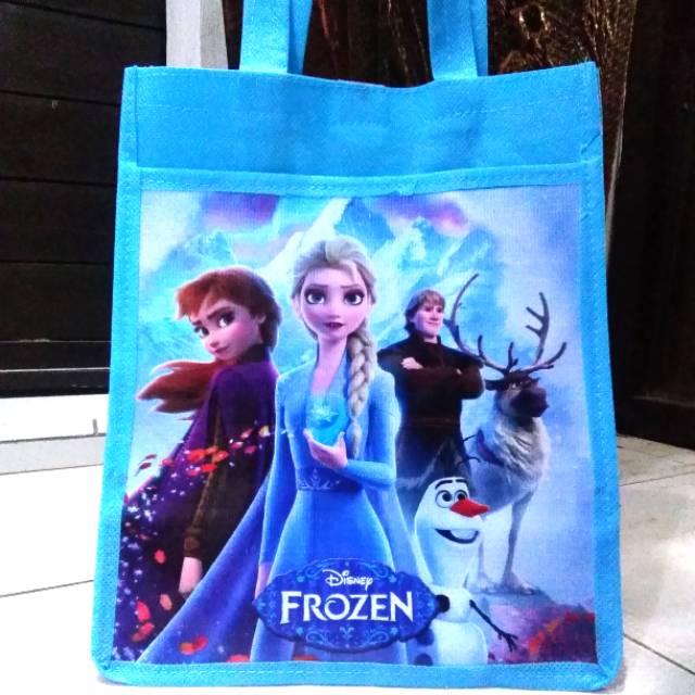 

GROSIR TAS FROZEN 2 GOODIEBAG ULTAH KARAKTER KARTUN MODEL KANTONG isi 12