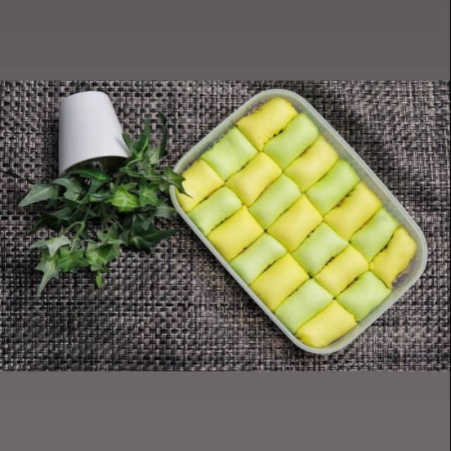 

Pancake durian,,dengan durian asli,,pilihan kwualitas terbaik,,,pengiriman luar kota minimal 25box