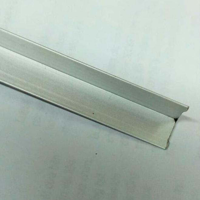 ( 3 Potong x 2 mtr ) Aluminium Siku L 2.5 cm (aktual 22 mm) Alum Siku 6BB 8N Terkini