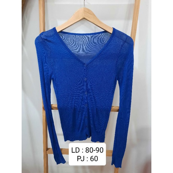 Cardigan tipis