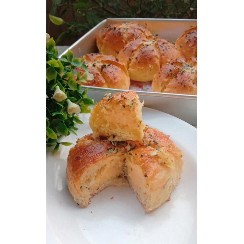 

KOREAN GARLIC BREAD (CREAM CHEESE)