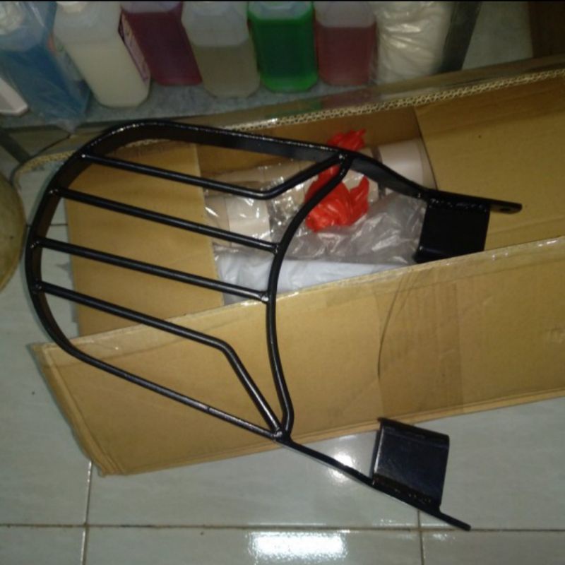 bracket box motor kmi 588 (yamaha vixion lama)