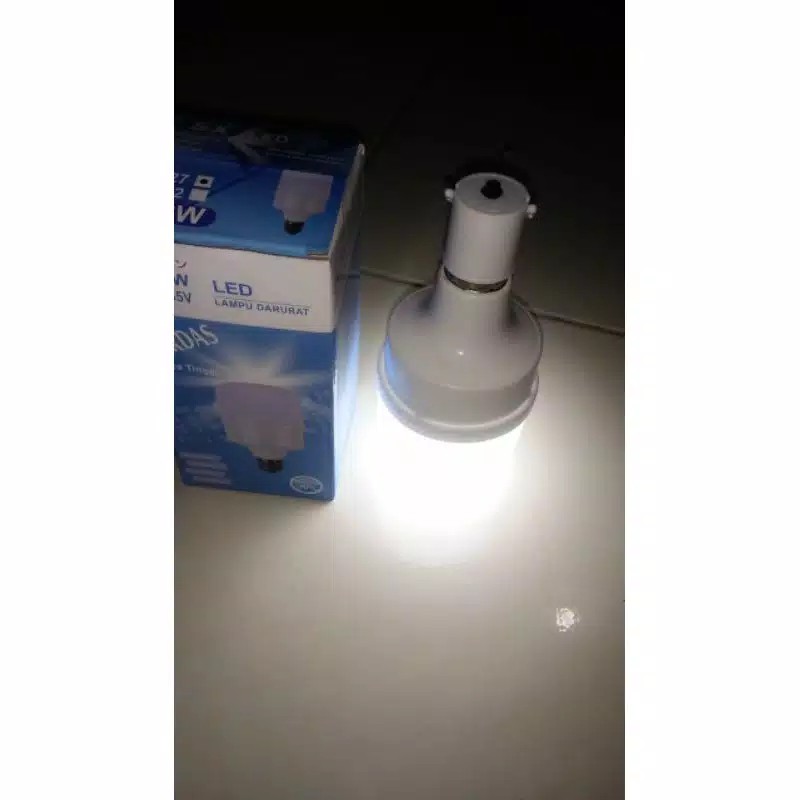 Lampu Otomatis Nyala Saat Listrik Mati 28WATT Super Terang