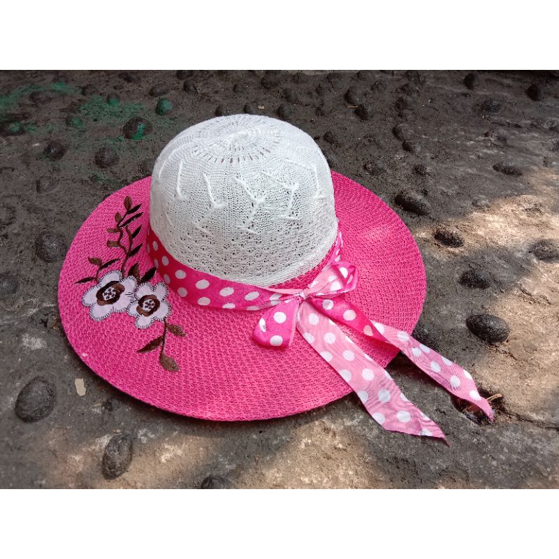 topi pantai rajut pita polkadot/murah/sejatim/pitapolkadottengah