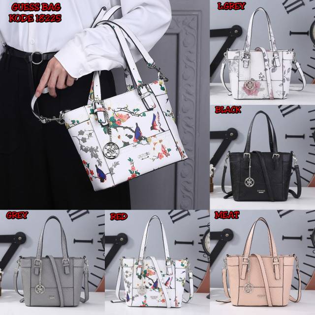 Tas selempang GUESS BAG