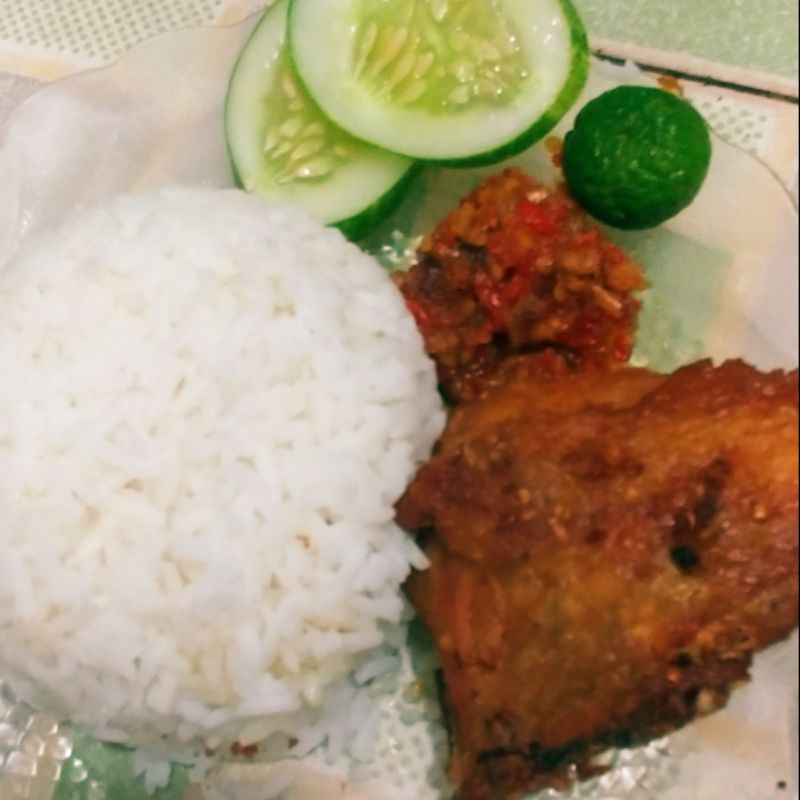 

PAKET NASI AYAM MURAH AYAM GORENG HALAL ENAK