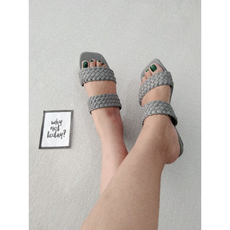 LOUISDEAR sendal flat kepang 2 bahan dove S51