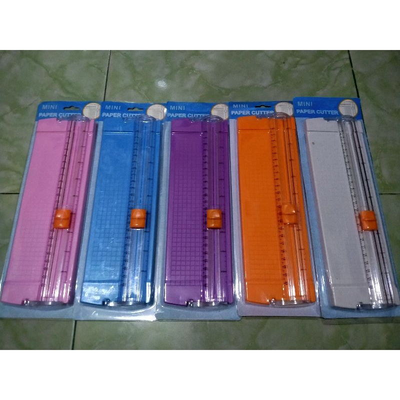 

Mini Paper trimmer machine A4, Paper trimmer machine A5 A4 F4, Paper cutter A4 F4, Mesin pemotong kertas portabel A5 A4 F4.