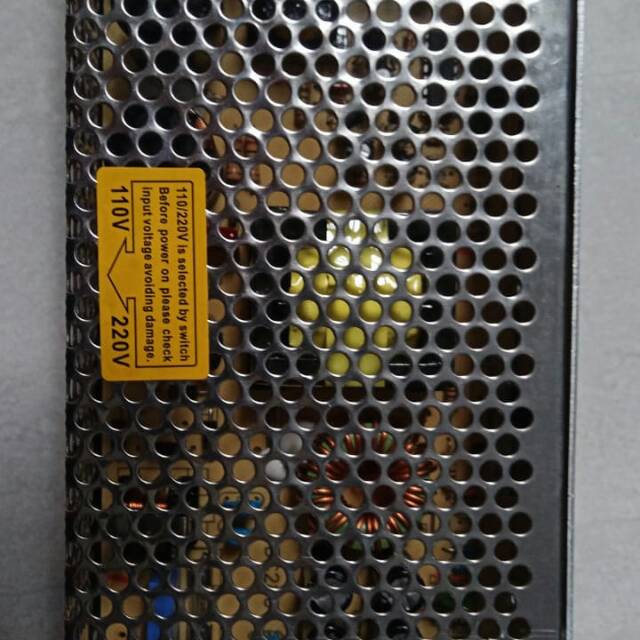 Adavtor 10 ampere 12 volt