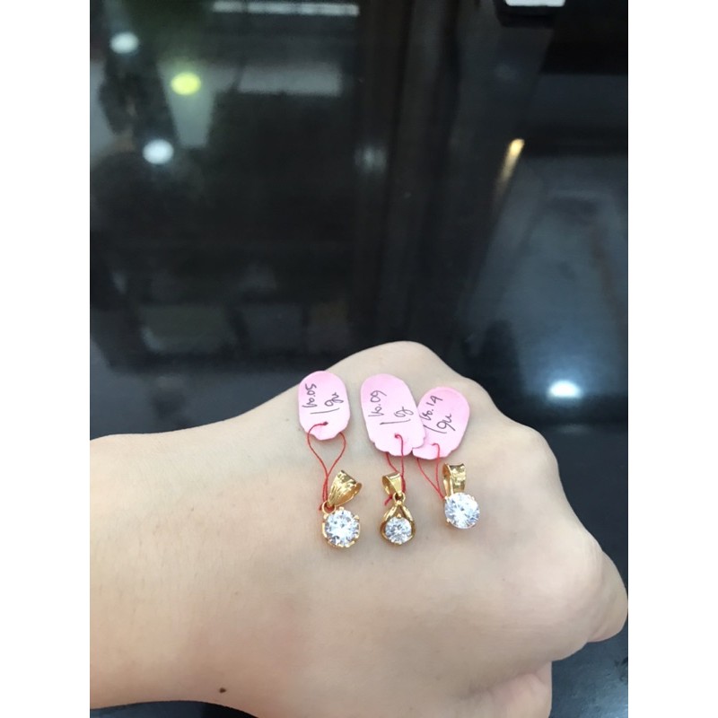 Liontin solitaire emas asli kadar 700
