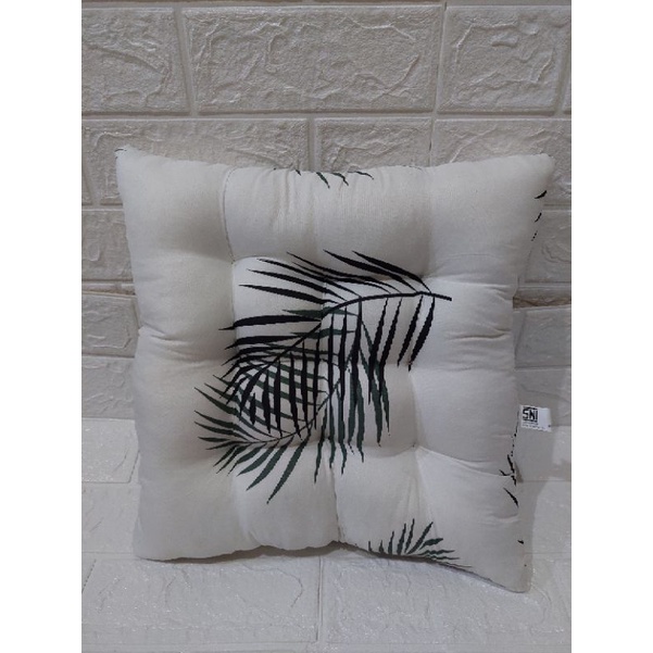 BANTAL ALAS DUDUK MOTIF   &quot; KATUN PILLOWs&quot;