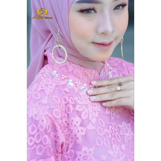 Kebaya Dinda Sanghay / Kebaya Modern Wisuda / Kebaya Lamaran / Kebaya Brukat Payet Modern / Kebaya Tunik / Kebaya Wisuda / Kebaya Tunangan