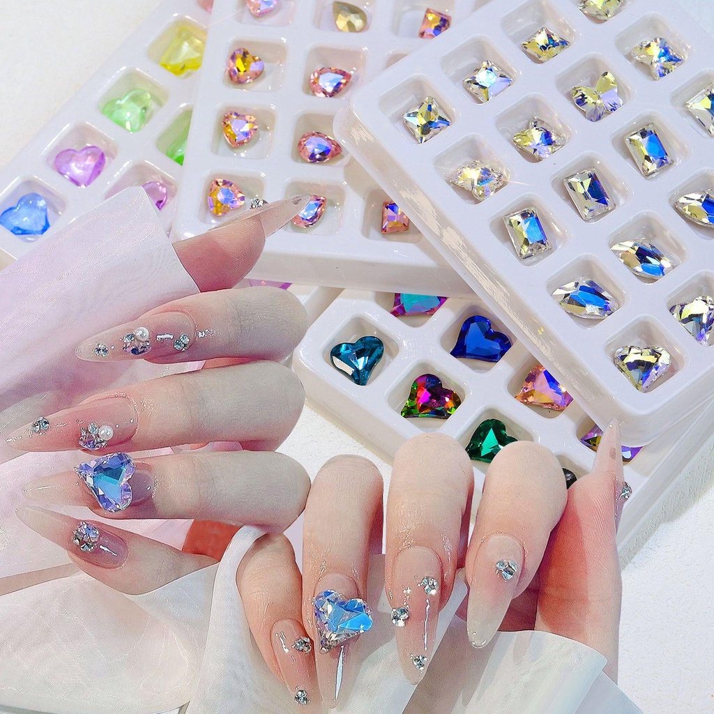 Needway 3D Perhiasan Nail Art Manis Mengkilap Runcing Bawah Permata Gaya Jepang Transparan Manicure Hati Bengkok Bentuk Tidak Teratur Pesona Kuku