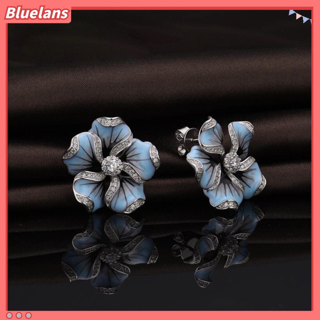 Anting Bentuk Bunga Bahan Alloy Aksen Kubik Zirkon Hypoallergenic Untuk Harian