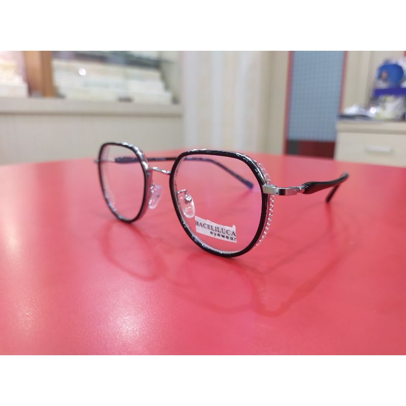 Frame Kacamata Minus Tinggi