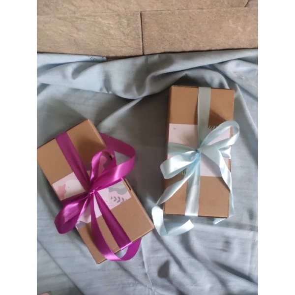 

Kotak Kado Aesthetic