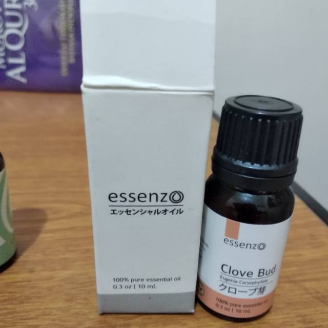 Essenzo oil