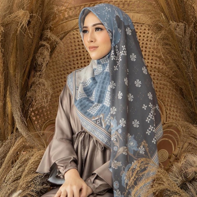 Iswara Scarf by Wearing Klamby