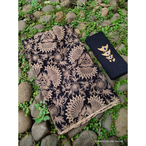 Batik couple keluarga sania ruffle ori ndoro jowi dnt motif kipas coklat