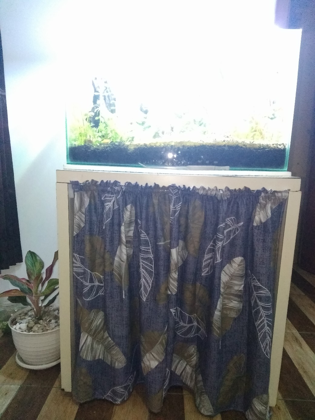 Leaves - Kain Sprei Katun Lokal Meteran Magenta